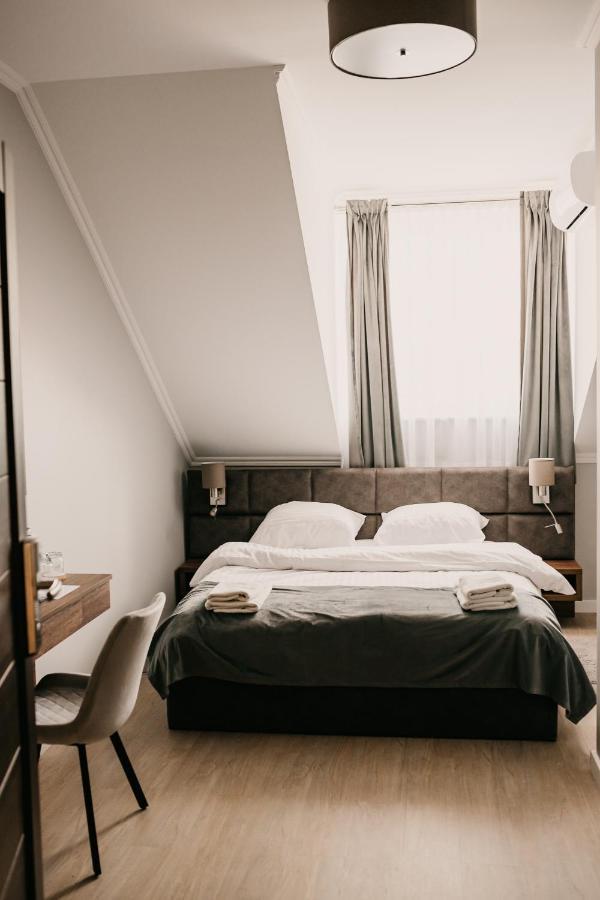 Hotel Millenium Góra Motyczna Kültér fotó