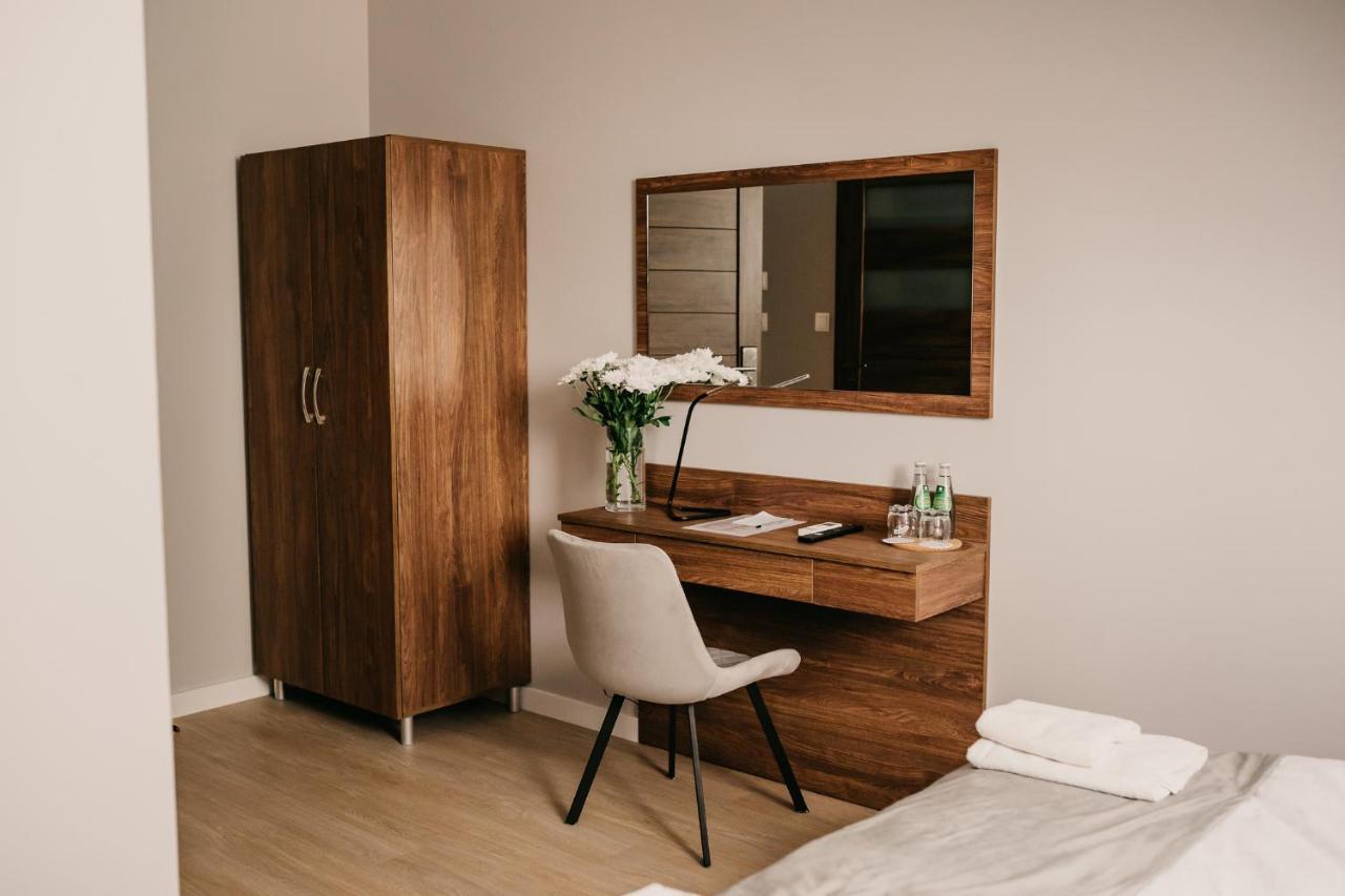 Hotel Millenium Góra Motyczna Kültér fotó